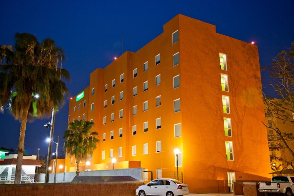 Hotel Express Junior By Marriott 3*